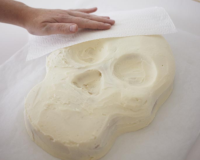 Skull Cake Step 8