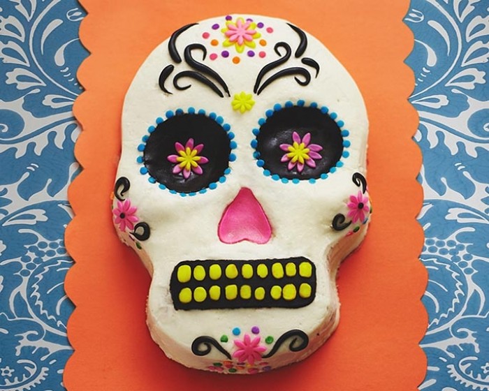 How To Make A Day of the Dead Sugar Skull Cake