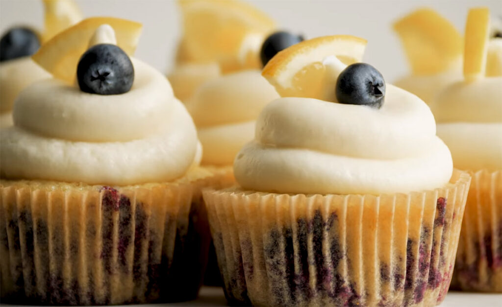 How To Make Lemon Blueberry Cupcakes