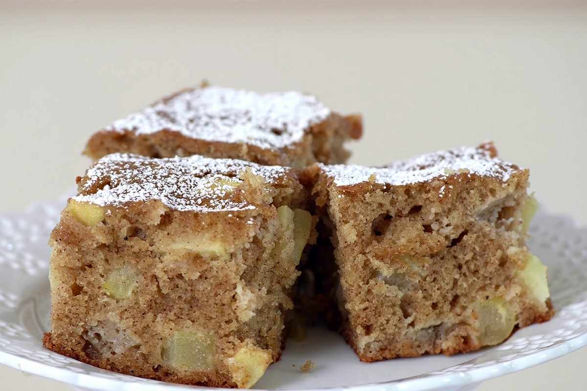 Apple Cake