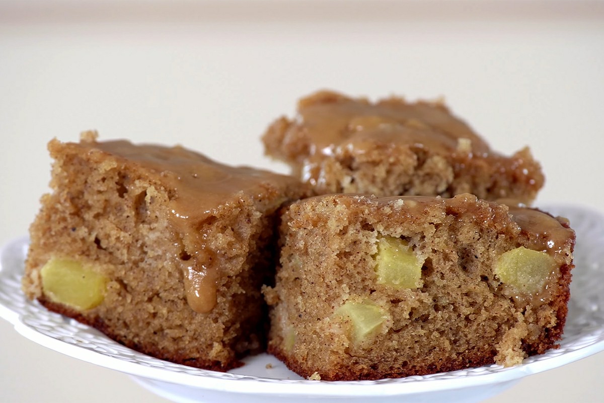 how to make Apple Cake