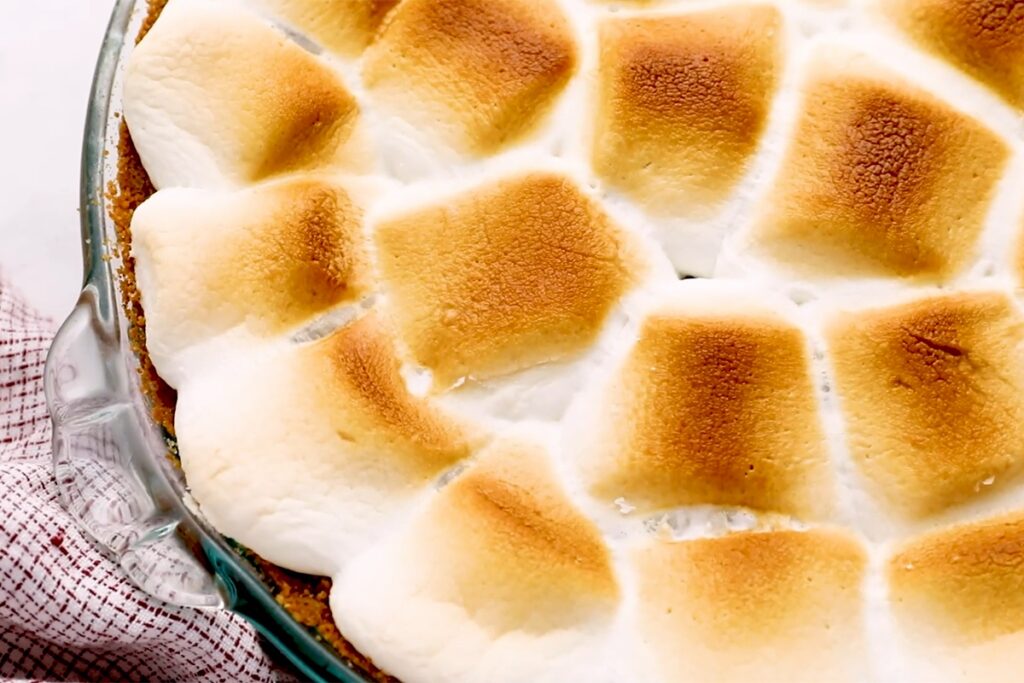 easy S’mores Brownie Pie