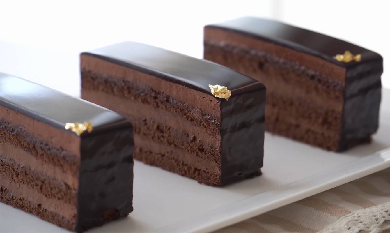 Flourless Moist Chocolate Cake