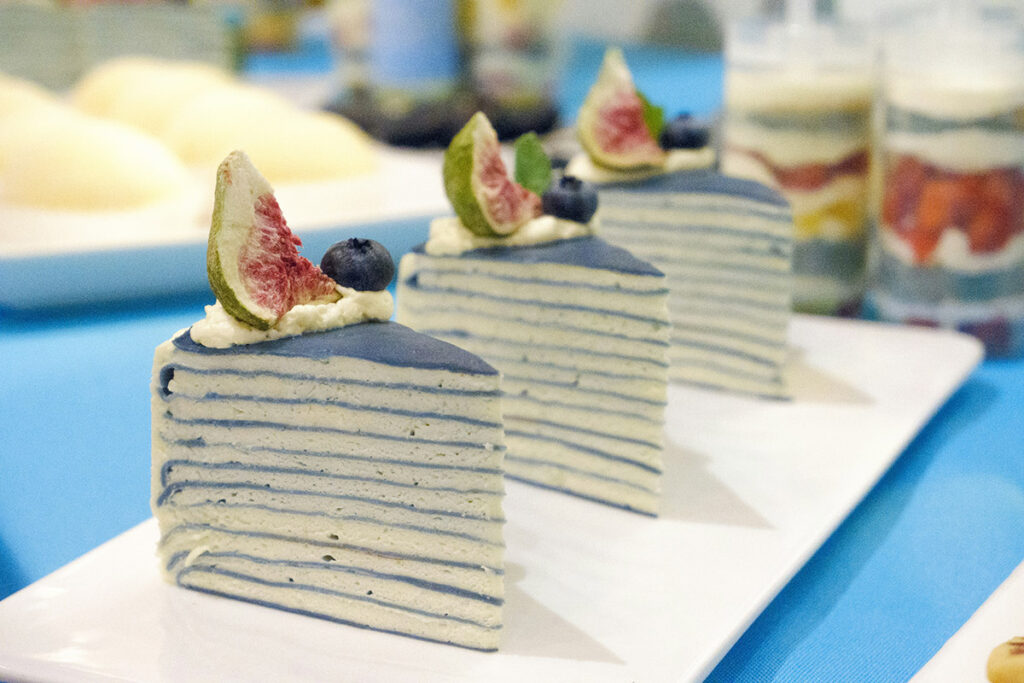 sliced of cake